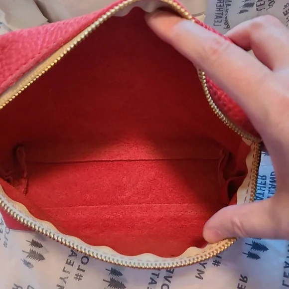 Portland Leather Goods makeup bag in Sugar - Picture 4 of 4